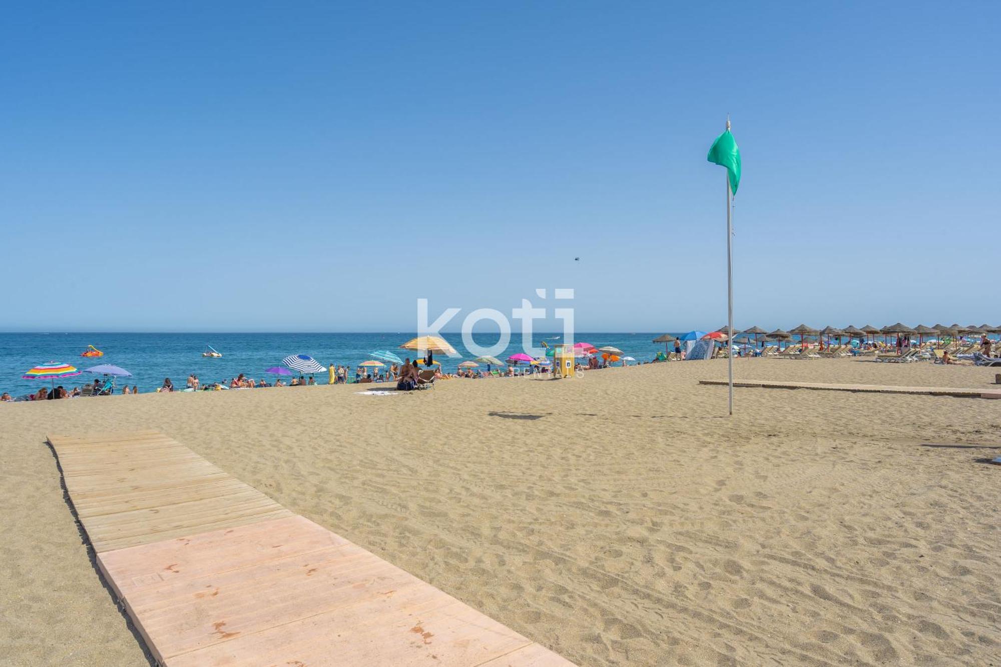 Koti Rentals - Atico Gamycol Fuengirola Bagian luar foto