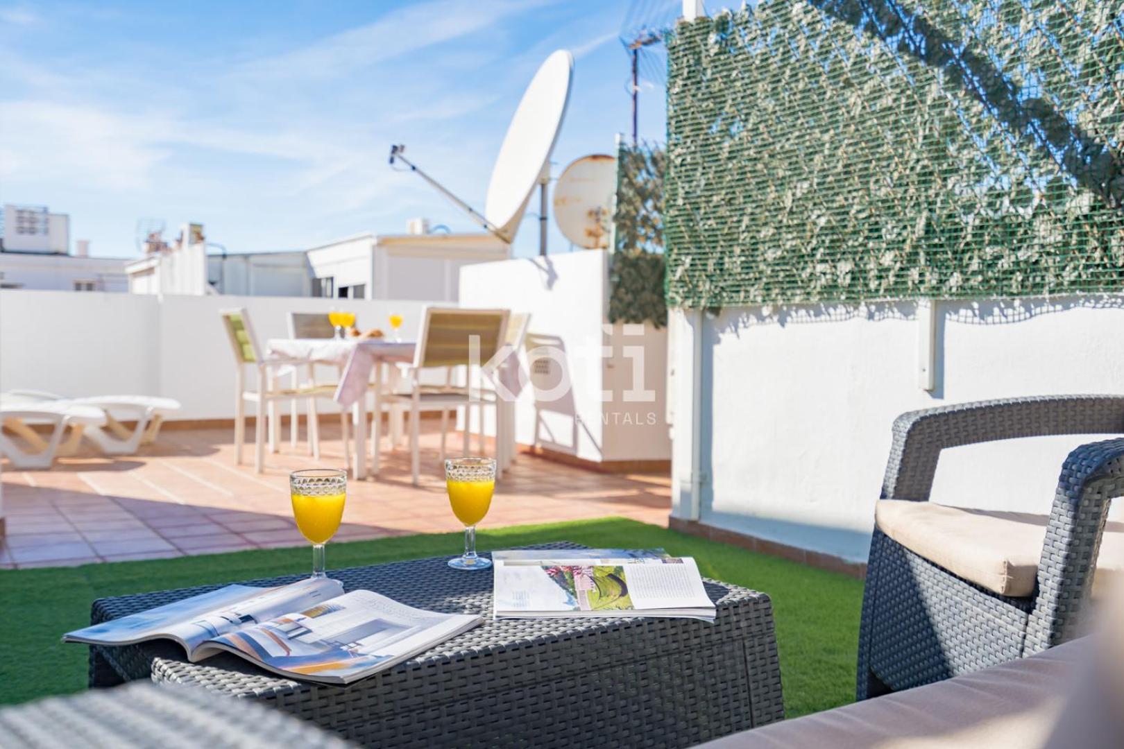 Koti Rentals - Atico Gamycol Fuengirola Bagian luar foto
